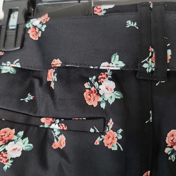 NWT TORRID 14W Belted Sateen Short Stretch Black - Picture 7 of 12